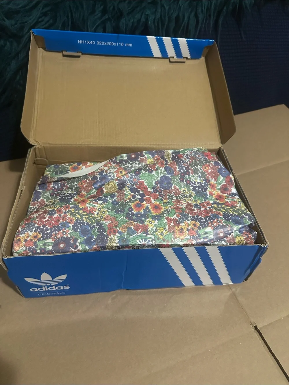 🔥Unique🔥Liberty London Adidas Gazelle Floral Embroidery (USA Mens 9,Womens 10) - Picture 6 of 12